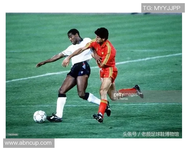 90年代足球传奇巴乔的辉煌岁月与不屈精神探讨
